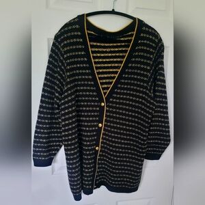 Gorgeous VINTAGE Black and Gold Striped knitted Cardigan